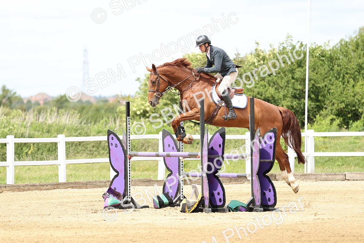 SBM_000902 - Class 4 - Senior Newcomers - 1.10m