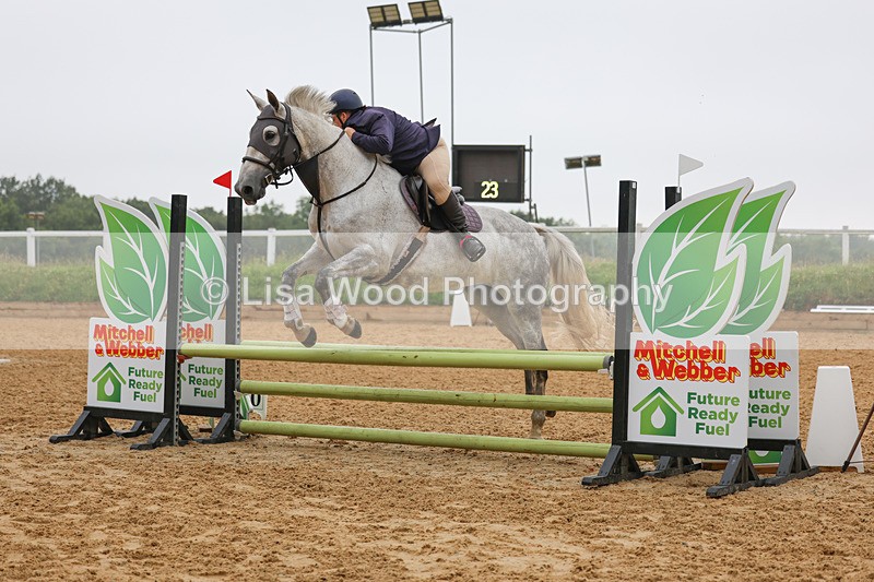 3E7A5082 - Class 3: Senior 80cm