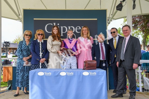 170523-Race 3-Azure Blue-0415 - Race 3 3.00pm 1895 Duke of York Clipper Logistics Stakes