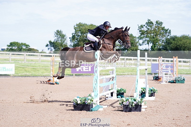 240803A-154234-08992 - Cls 32 National 1.30m Open