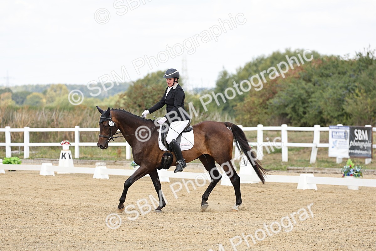 SBM_018167 - Class 16 - Novice 5 - 11.12-12.01