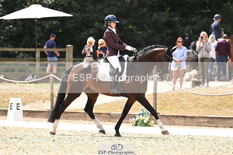 250808A-154546-01569 - 134-Lucy.AmyPretty.Karla