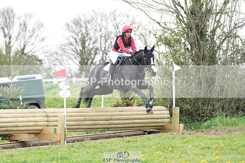 250419-162208-13085 - 673-Sarah.Whitehead-SHAKE.HIM.UP