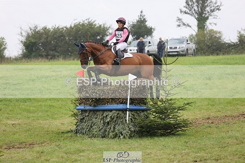 240901A-132036-09073 - 325-Julia.Knight-Jones-JANNES