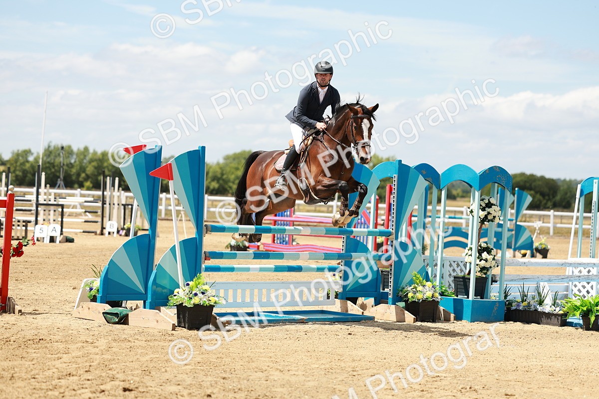SBM_007353 - Class 3 - Senior Newcomers - 1.10m Open