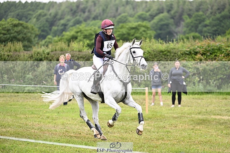 250524A-104649-09084 - A-065-Beatrice.Montgomerie-JAG.WOMANIZER.LADY