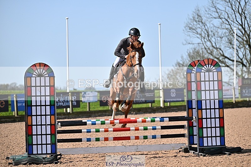260408-104800-00239 - Cls 2 British Novice and 90cm