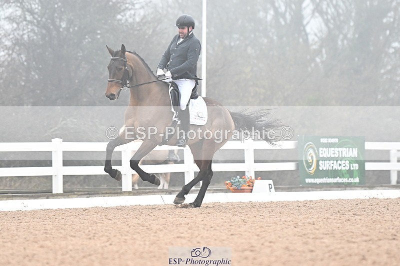 240217A-122718-02222 - 153-Robert.Trobridge-Orlando.T