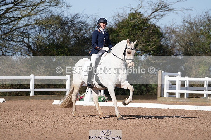 260214-113533-03689 - 025-Louisa.Julie.Brend