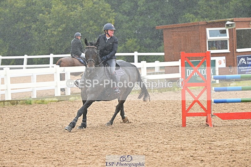 240925A-133406-00910 - Cls 4 Newcomers and 1.10m Open