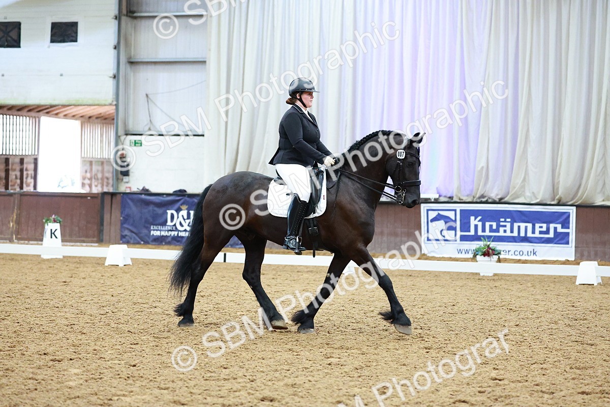 SBM_004018 - Class 12 - E2 Championship - 14.50-15.53
