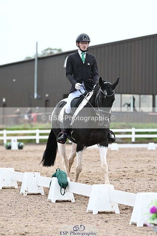 250907-120043-07331 - 020-Leo.De-ValentinoBarfields.Cosmopolitan