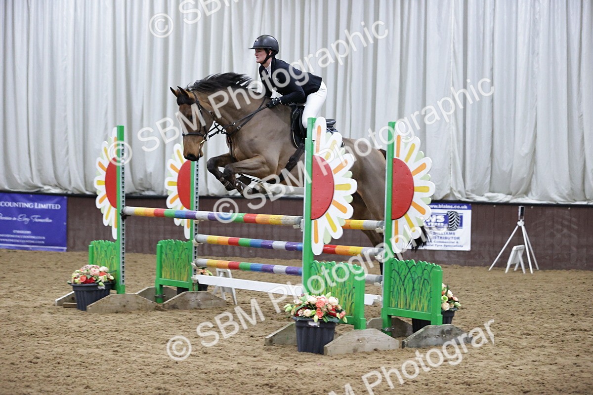 SBM_001363 - Class 4 - Senior Newcomers/ 1.10m Open