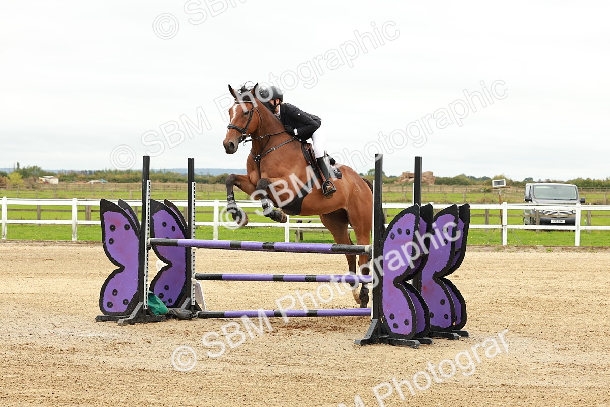 1I0A7631 - Class 4 - Senior Newcomers 1.10m