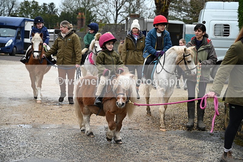 WJ7_9326 - Walk out..