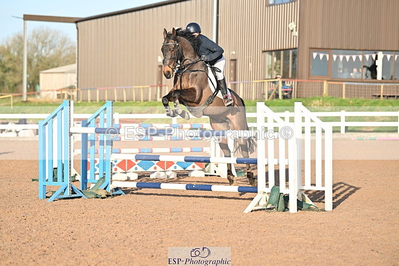 231210A-141802-02709 - Cls 21 Foxhunter & 1.20m Open