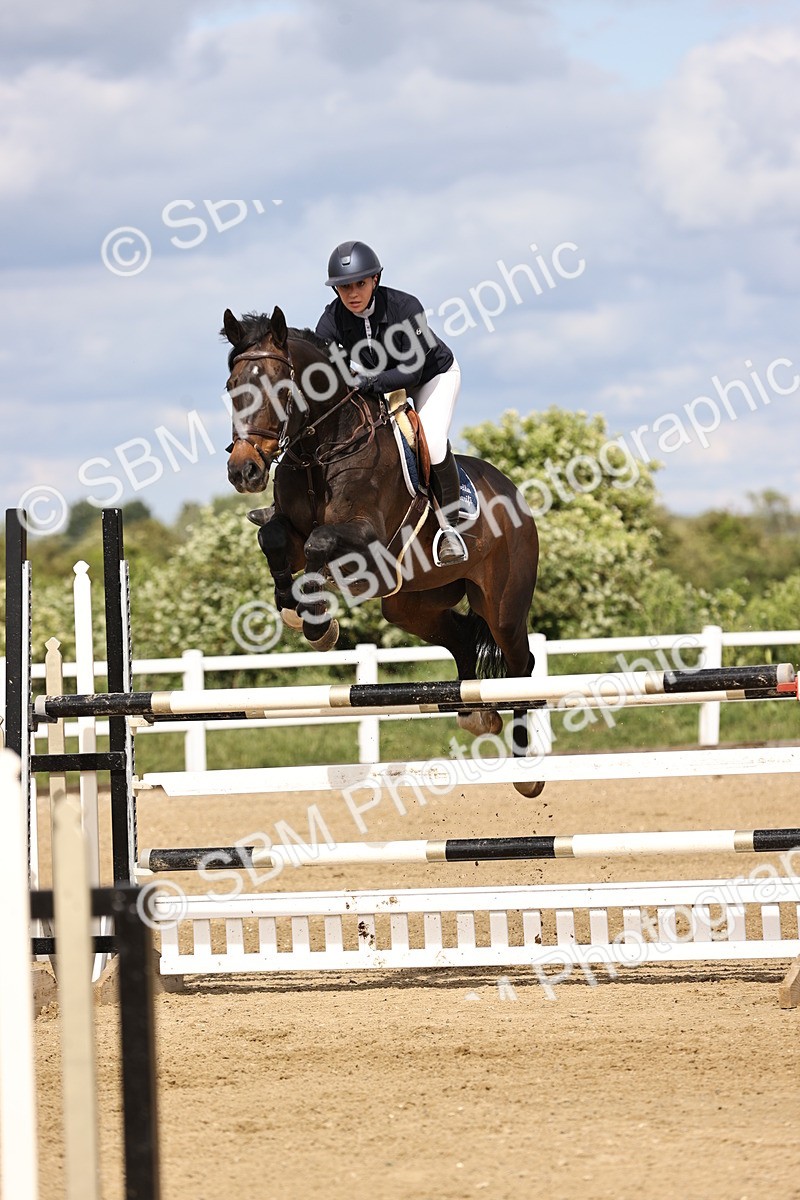 SBM_003537 - Class 13 - Senior Foxhunter - 1.20m