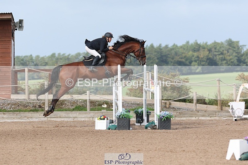 250911-104051-00693 - Cls 2 Snr Newcomers