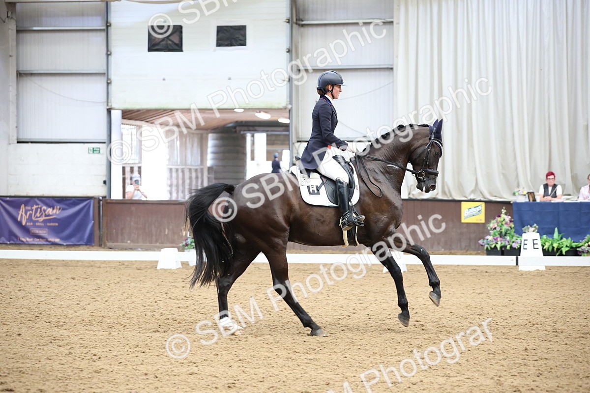 SBM_004501 - Class 9 - FEI Inter 1 Gold - 15.55-16.43