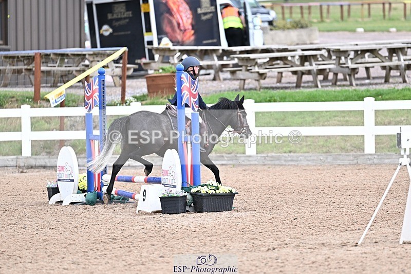 250729-143225-00012 - Clear Round and 60cm