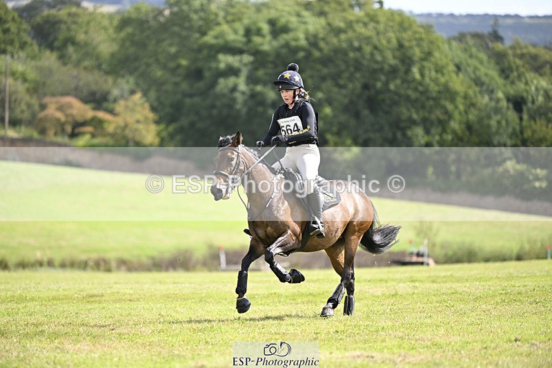 240825X-114021-32579 - 70cm XC 11.00 to 12.00