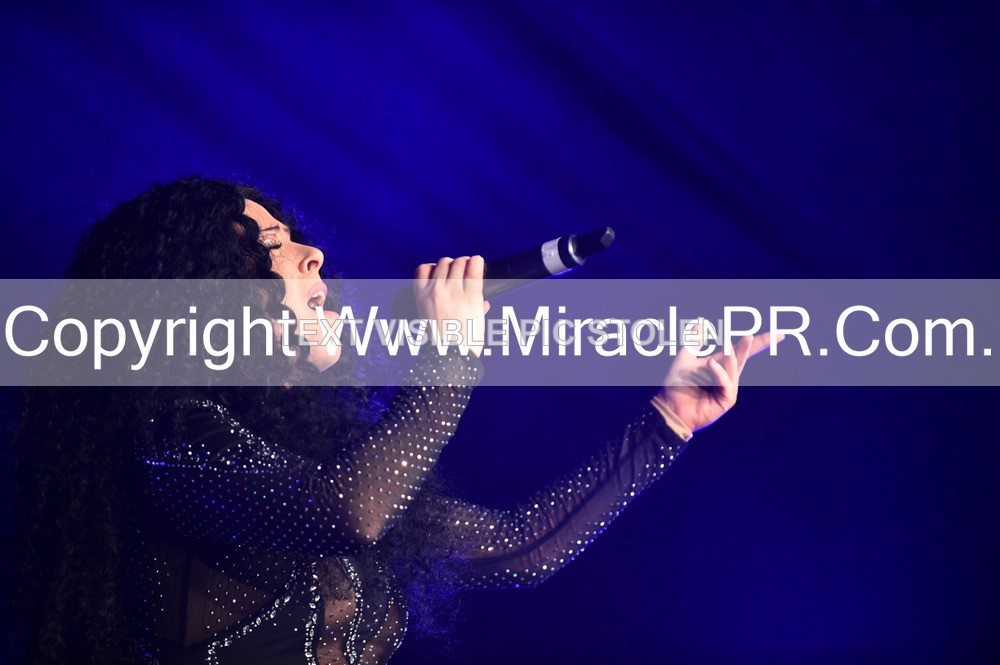 SH4_6805 - The Cher Experience