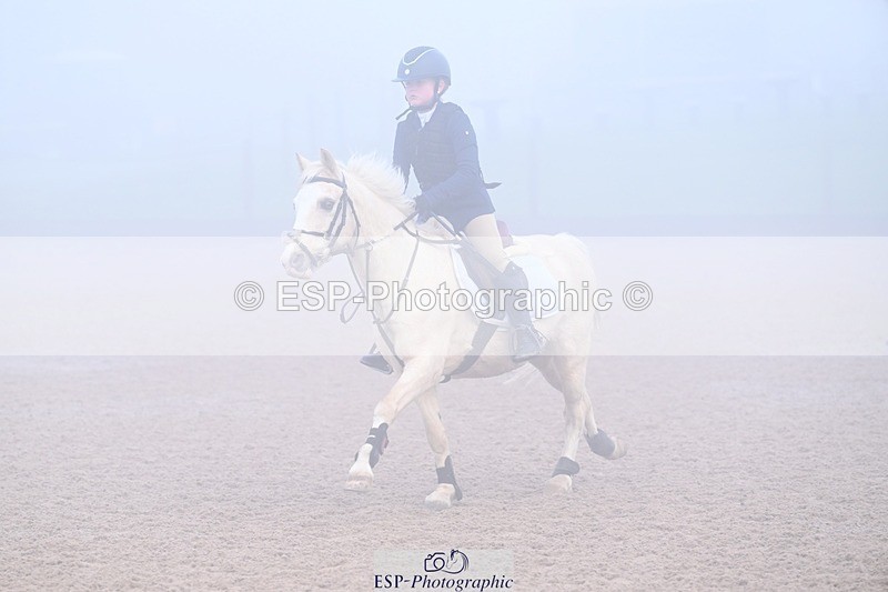 251115-093657-00332 - Cls 19 Clear Round 40cm