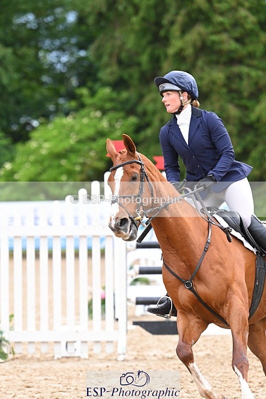 240526-140640-24424 - 251-MILESTONE_GOLD-Gaby_Bull