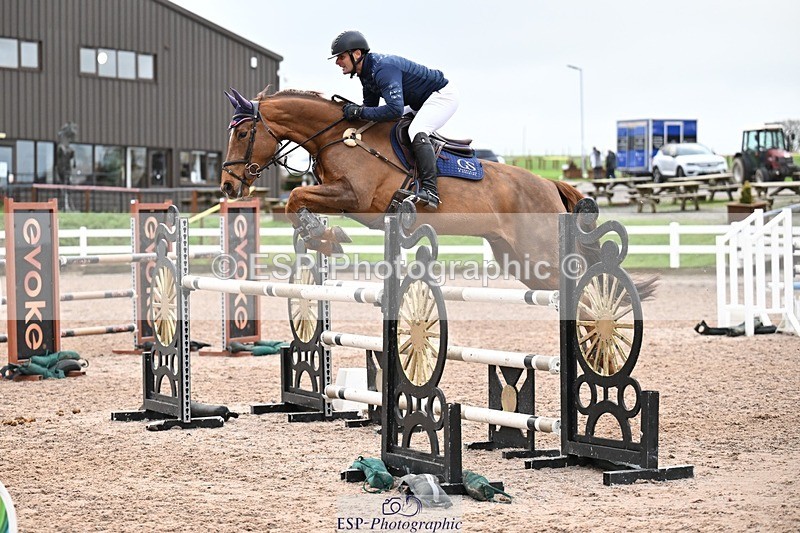251206-134553-01174 - Cls 13 Snr Foxhunter and 1.20m