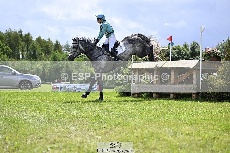 240526-121858-21747 - 529-SBH_BIG_WALL-Izzy_Taylor