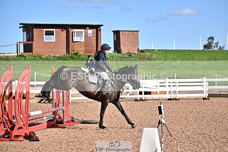 260915-163055-00031 - Clear Round and 60cm