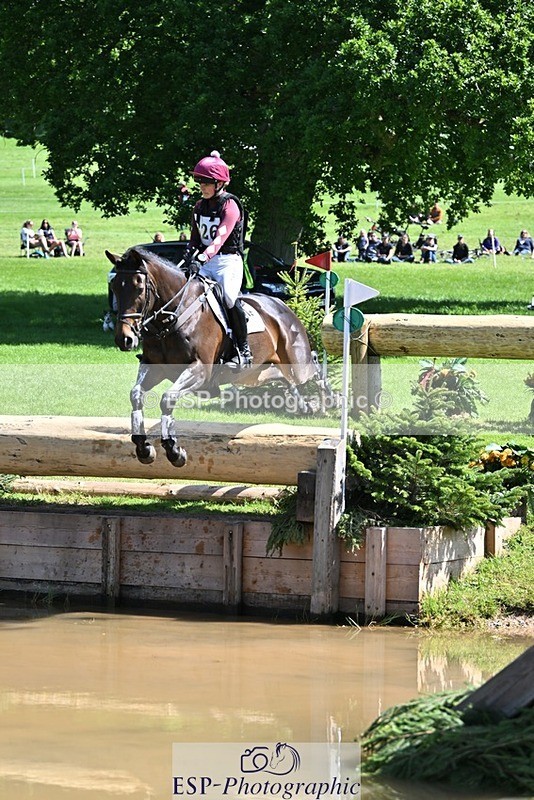 240525-110506-12201 - 326-BALLINAMEEN_BOYLE-Georgie_Selley