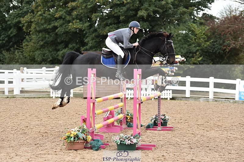 231013A-130202-01684 - Cls 3 1.05m Amateur Quali