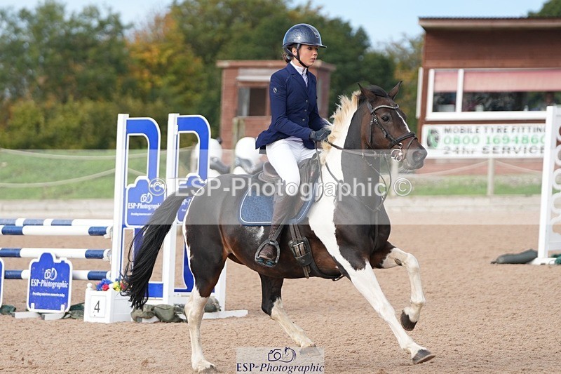 250921-101046-02124 - Cls 4 Pony British Novice and 80cm