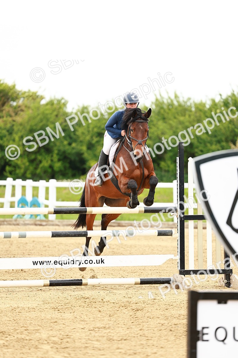 0B8A3931 - Class 4 - Senior Newcomers - 1.10m