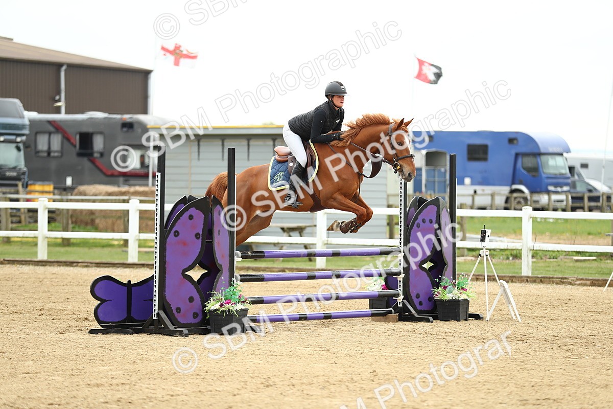 SBM_000255 - Class 2 - Senior British Novice 90cm