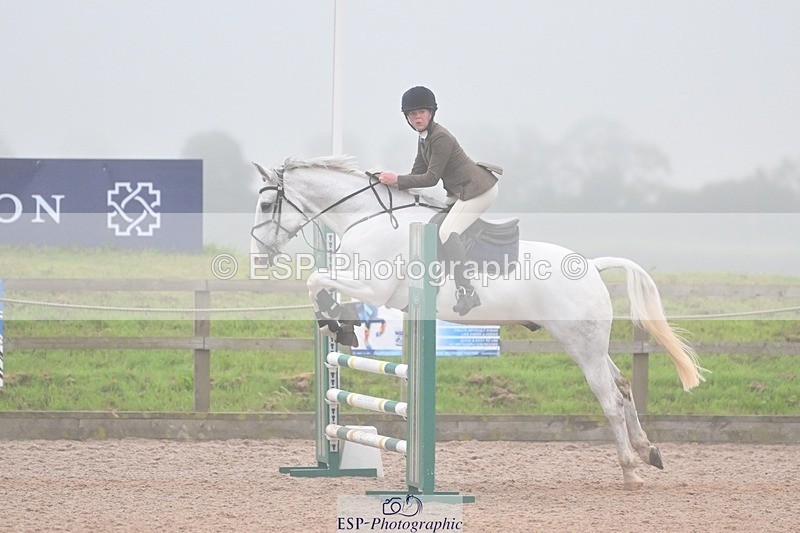 240813-194524-01008 - Classes 7 A&B 90cm