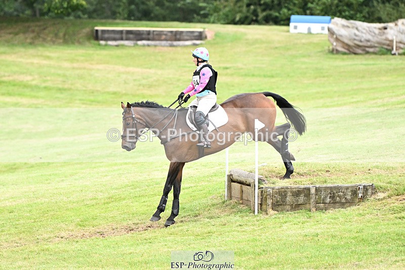 240825X-180937-38153 - 80cm XC 17.30 to End