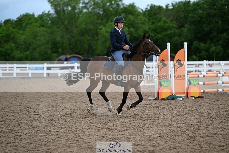 240608A-090505-00007 - Cls 8 Pony British Novice and 80cm Open