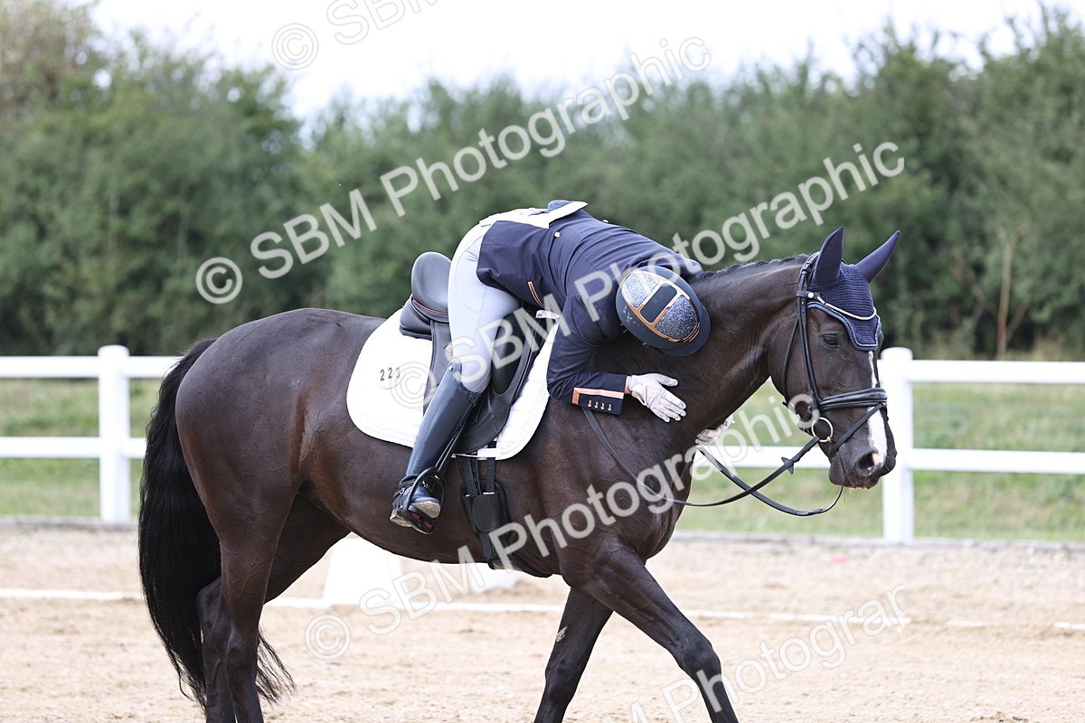 SBM_017595 - Class 14 - Novice 23 - 13.52-14.55