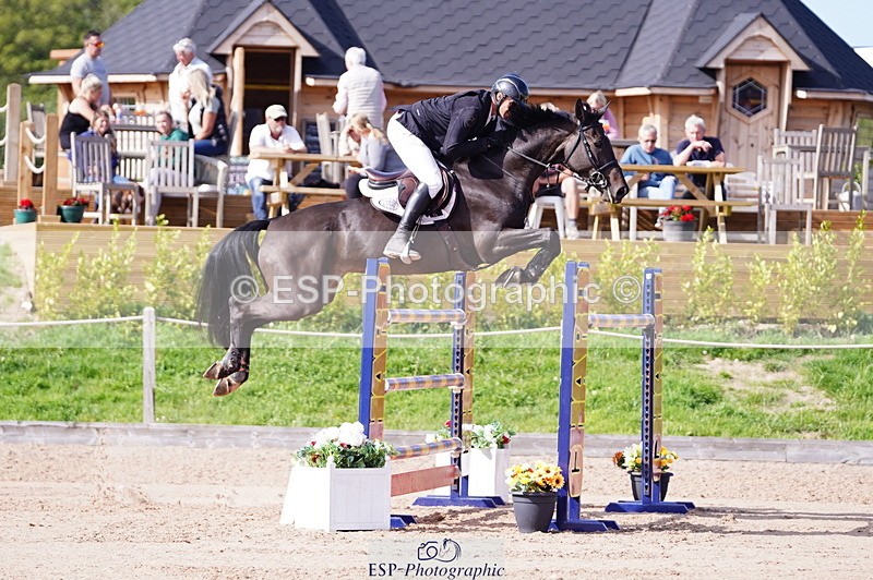 240803A-170028-09438 - Cls 33 National 1.40m Open