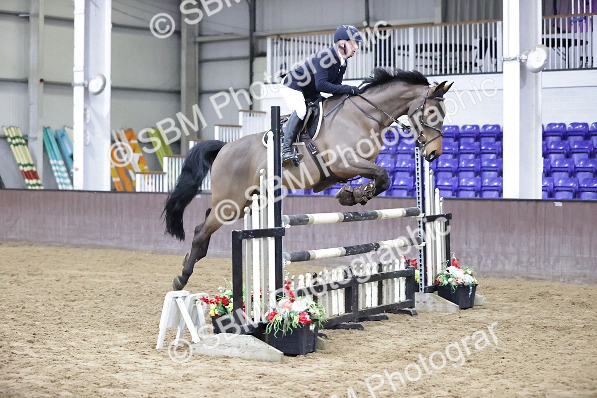 SBM_001108 - Class 4 - Senior Newcomers/ 1.10m Open