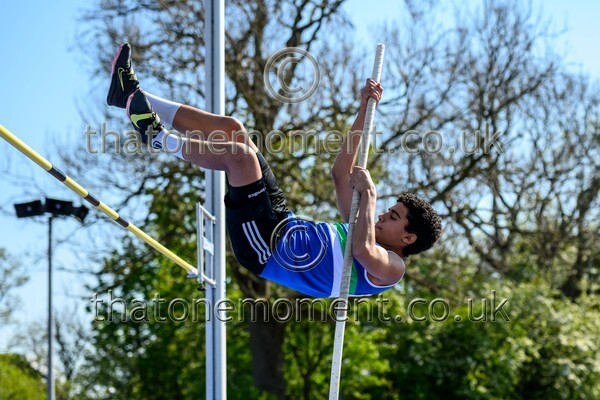 West25Sat-919239 - Field Male