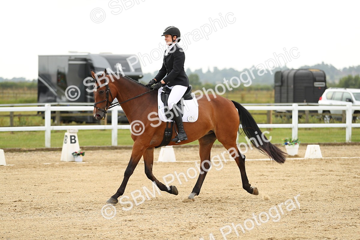 SBM_017716 - Class 13 - Novice 23 - 14.27-15.16