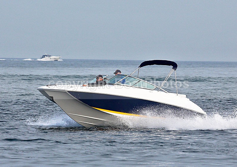 140906 TRUE BLUE REGAL 24 FASBACK WT7A3318 - Motorboats - Open
