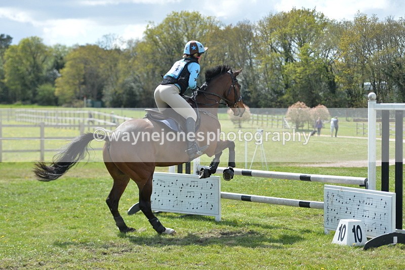 NGP_8646 - Rider numbers 114,101 to 106