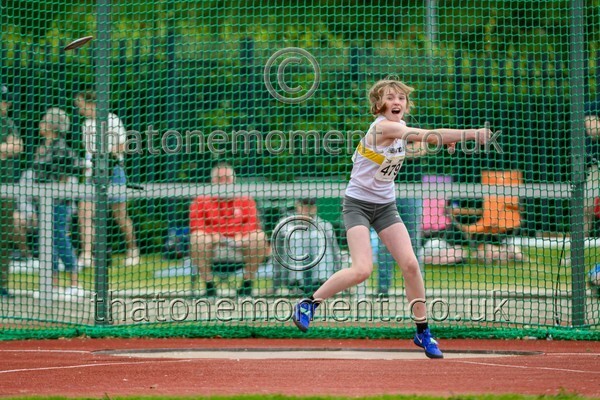 Age25SUN-920526 - Field Female Set Two