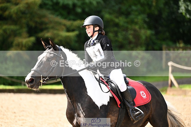 240824X-110634-25085 - 70cm Round 2 10.30 to 12.10