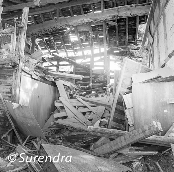 Collapse 3 - Japanese buildings in decline