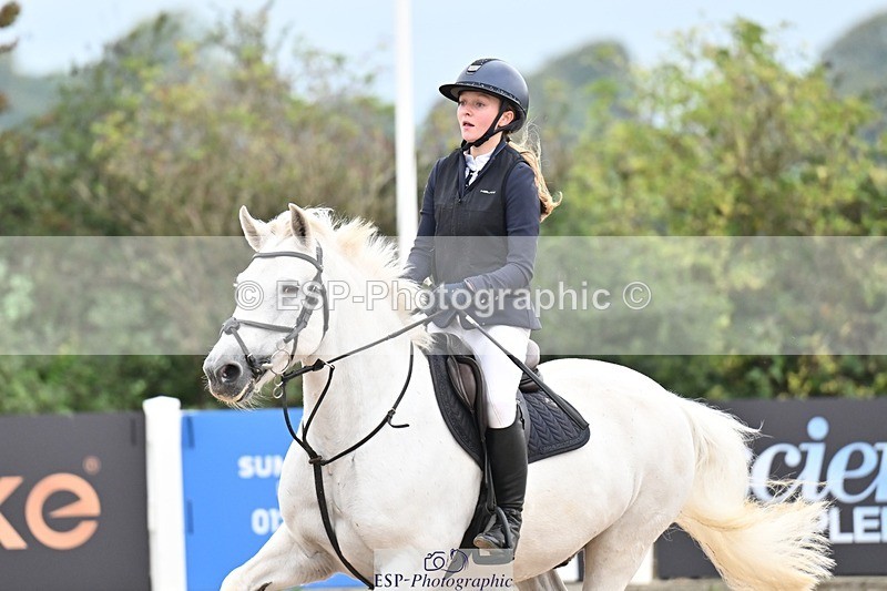 250920-105922-00328 - Cls 22+23 Club and Schools 70cm